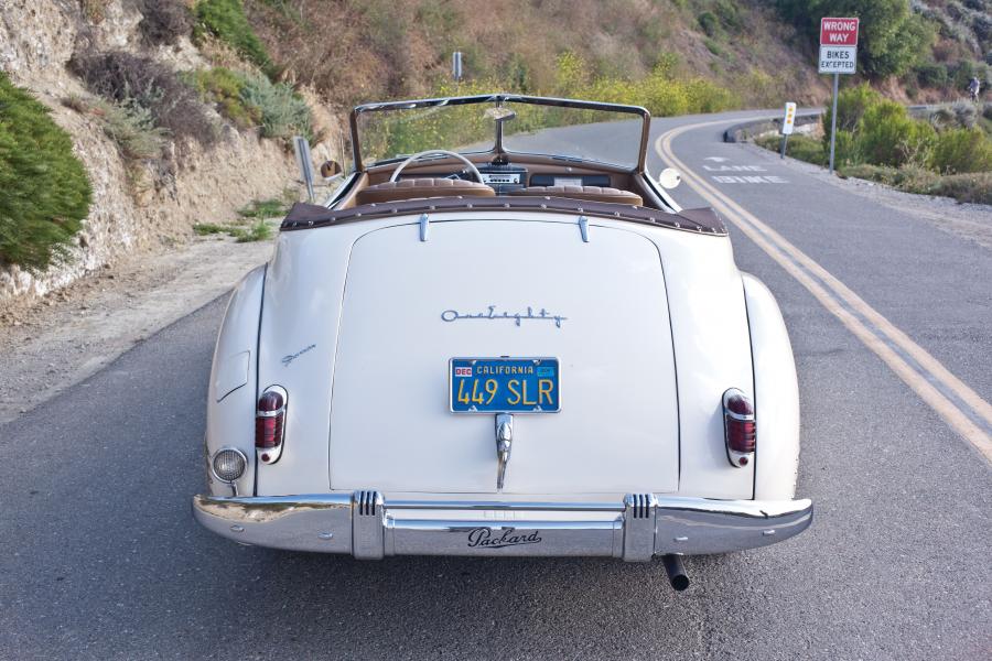  Packard Super Eight Darrin Convertible Victoria 1941 года  (фото 13 из 19)